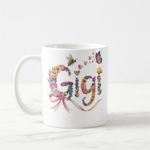 Gigi Oma T-Shirt – Bloemnaam Tee met Strik – Koffiemok