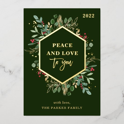 Gilded Greenery over Dark Green | Vrede en liefde Folie Feestdagenkaart (Voorkant)