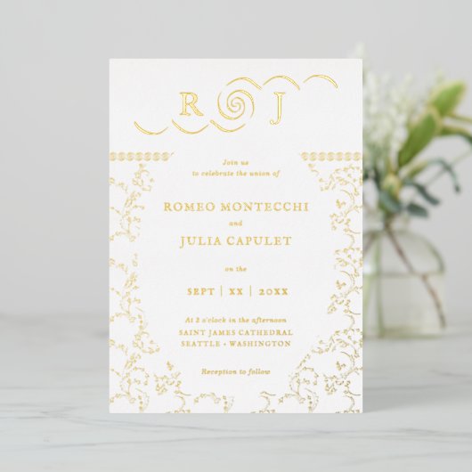 Gilded Monogram  Front and Back Wedding Folie Uitnodiging (Staand Voorkant)