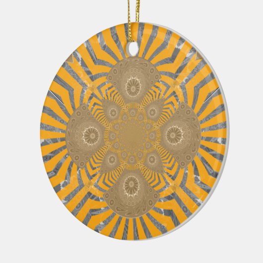 Gilded Zephyr: Elegantie in Gouden Geel & Chrome Keramisch Ornament (Links)