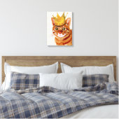 Ginger Cat met kroonportret Canvas Afdruk (Insitu (Slaapkamer))