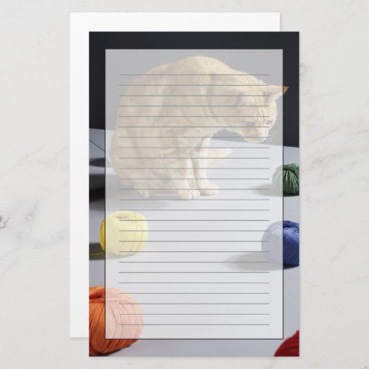 Ginger tabby kat op tafel briefpapier (Voorkant / Achterkant)