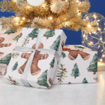 Gingerbread Heren bomen bessen Modern Christmas Cadeaupapier<br><div class="desc">Maak uw vakantie geschenken glanzen met deze charmante witte kerst inpakpapier, versierd met een prachtig patroon van kerstbomen, winter groen, winterbessen, en peperkoek mannen. De frisse witte achtergrond biedt het perfecte canvas, waardoor de levendige en feestelijke elementen opvallen met vrolijk gejuich. De kerstbomen, in groene tinten, brengen een vleugje klassieke...</div>