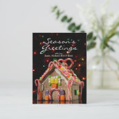 Gingerbread huis met kerstverlichting feestdagenkaart (Staand voorkant)