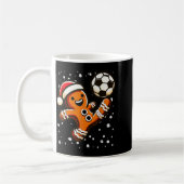 Gingerbread speelt voetbal Bicycle Kick, Cookie Ke Koffiemok (Links)