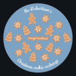 Gingerbrood Cookies Classic Round Sticker<br><div class="desc">Gingerbrood Cookies vieren de Feestdagen met dit leuke koekje met een ontbijtkoek,  dat ideaal is voor de hele familie. Dit ontwerp is ideaal voor uw volgende kerstfeest,  kerstkoekjesruil of alleen voor uw volgende vakantiebijeenkomst. Het ontwerp is volledig aanpasbaar. Bekijk de coördinerende kantoorbenodigdheden en cadeaus.</div>