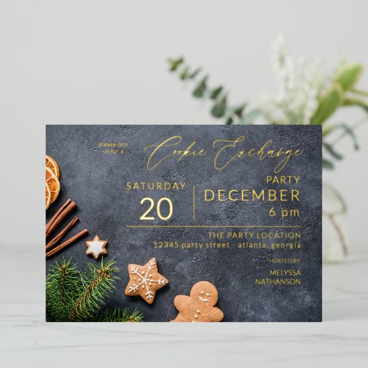 Gingerbrood en Oranje Koekjeswisselaar Folie Uitnodiging (Staand Voorkant)