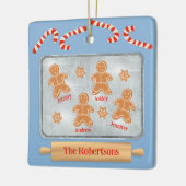 Gingerbrood Koekjes Familie van Vier Keramisch Ornament (Links)