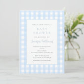 Gingham Blauwe Jongens Baby Shower Uitnodiging (Staand voorkant)
