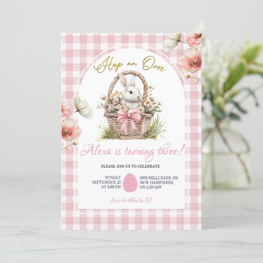 Gingham Boho Pink Bow Floral Easter Bunny Birthday Kaart (Staand voorkant)