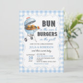 Gingham Burger BBQ Baby Shower Uitnodiging (Staand voorkant)