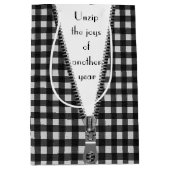 Gingham met rits voor verjaardag medium cadeauzakje (Voorkant)