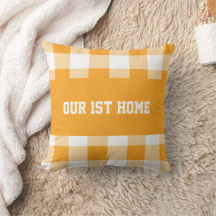 Gingham Pattern Ons 1st Home Sierkussen