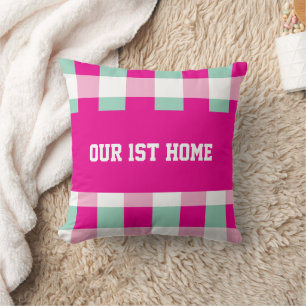 Gingham Pattern Ons 1st Home Sierkussen