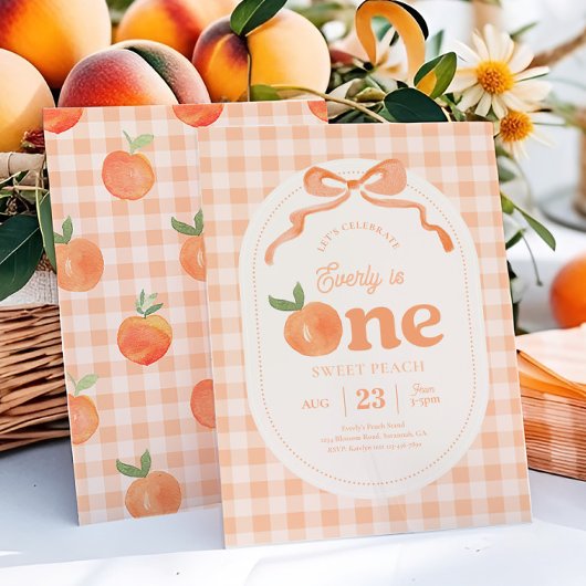 Gingham Peach eerste verjaardag uitnodiging