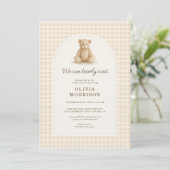 Gingham We Can Bearly Wait Baby Shower Kaart (Staand voorkant)