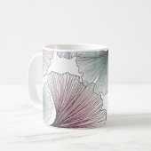 Gingko biloba met de hand getekend. koffiemok (Voorkant links)