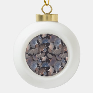 Ginkgo bladeren: elegant natuurlijk patroon. keramische bal ornament