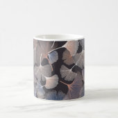 Ginkgo bladeren: elegant natuurlijk patroon. koffiemok (Center)