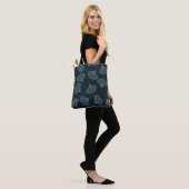Ginkgo Leaves: Elegant naadloos patroon. Tote Bag (Op model)