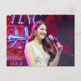 Ginny Natnicha Pratipnatsiri  Feestdagenkaart