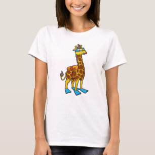 Giraffe als duiker met zwembril en lippers t-shirt