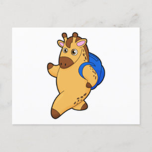 Giraffe als student met rugzak briefkaart