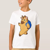 Giraffe als student met rugzak t-shirt (Voorkant)