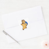 Giraffe als student met rugzak vierkante sticker (Envelop)