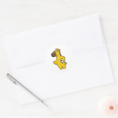Giraffe als Voetbalspeler met Voetbal Ronde Sticker (Envelop)