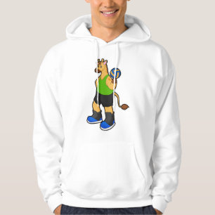 Giraffe als volleybalspeler met volleybal hoodie