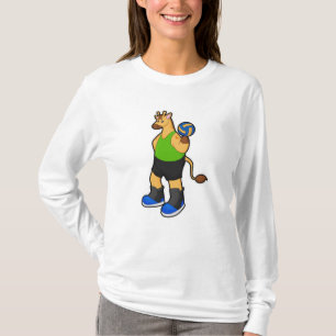 Giraffe als volleybalspeler met volleybal t-shirt