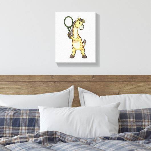 Giraffe at Tennis with Tennis racket Canvas Afdruk (Insitu (Slaapkamer))