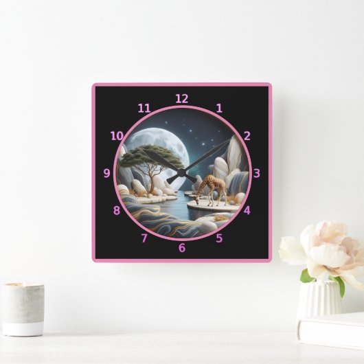 Giraffe bij maanverlicht water in Afrika Vierkante Klok (Huis)