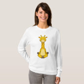 Giraffe bij Yoga Meditation T-shirt (Voorkant volledig)