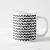 Giraffe Black en Gray Chevron Pattern Grote Koffiekop (Rechts)