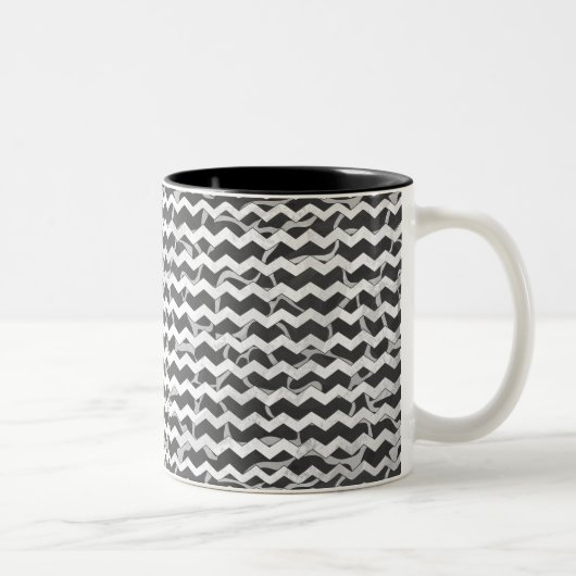Giraffe Black en Gray Chevron Pattern Tweekleurige Koffiemok (Rechts)
