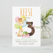 Giraffe Derde Verjaardagsfeestuitnodiging Kaart (Staand voorkant)
