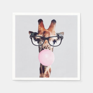 GIRAFFE DIE EEN ROZE KAUWGUM BLAAS MET EEN BRIL OP SERVET