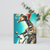 Giraffe die Helm draagt op motorrijwiel Moderne AI Briefkaart (Staand voorkant)