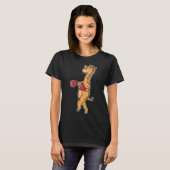 Giraffe doet aan boksen t-shirt (Voorkant volledig)