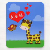 Giraffe en vlinder in liefde muismat (Voorkant)