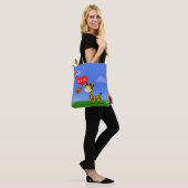 Giraffe en vlinder in liefde tote bag (Op model)
