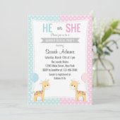 Giraffe Gender Reveal Party Invitation Kaart (Staand voorkant)