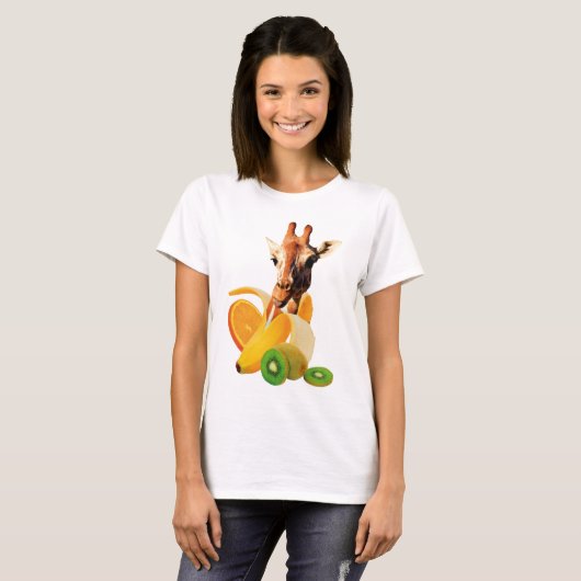 Giraffe in a Banana with orange and Kiwi Fruits T-shirt (Voorkant volledig)