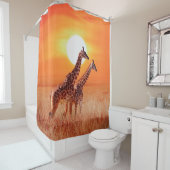 Giraffe in de Afrikaanse savanne tegen de achtergr Douchegordijn (In situ)