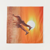 Giraffe in de Afrikaanse savanne tegen de achtergr Wandkleed (Voorkant (horizontaal))