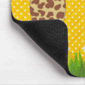 Giraffe in Grass op Polka Dots Mousepad Muismat (Hoek)