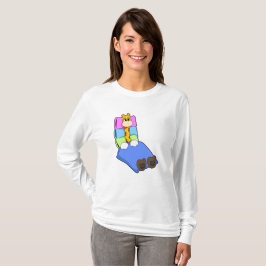 Giraffe in slaapstand met knuppel en Pillow T-shirt (Voorkant volledig)