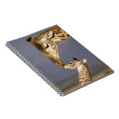 Giraffe KissingBaby Giraffe Notitieboek (Rechterzijde)